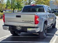 2015 Toyota Tundra CREW MAX 4X4 / V8 / XD WHEELS / NO RUST / 1-OWNER + M M Investment Cars - Portland - Image 9