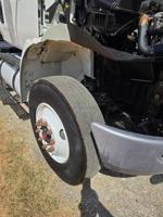 2013 International 4400 day cab truck 5th wheel - Image 10