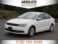 2011 Volkswagen Jetta SE PZEV 4dr Sedan 6A Volkswagen Jetta Sedan - Image 2