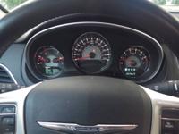 2011 Chrysler 200 Limited 4dr Sedan East Brunswick, NJ - Image 9