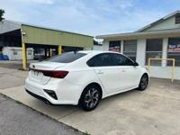 2019 Kia Forte Jacksonville Beach - Image 4