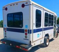 *HANDICAP ACCESIBLE*FORD*E-350*SHORT BUS*5.4V8*WHEELCHAIR LIFT GOOD! st *SOUTH FULTON*S. OF 285 - Image 8