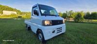 #52 2001 Mitsubishi Minicab 4x4,AC, HI-LO, POWER STEERING, 5 SPEED - Image 2