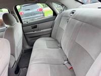 2006 Ford Taurus West Mount Houston - Image 6