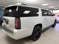 2020 GMC Yukon XL 4WD 4dr Denali Streamwood, IL - Image 4