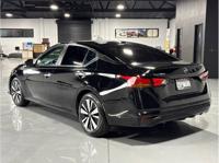2021 Nissan Altima 2.5 SV Sedan 4D Sedan Quantum Auto Sales - Escondido - Image 4