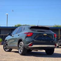 🛻 2025 Chevrolet Trax LT FWD - The Right Car for You - CALL Victor Houston - Image 6