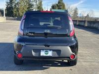 2016 Kia Soul 6 Speed Manual / ONLY 83K! / ONE OWNER / 30MPG hwy! multnomah county - Image 5