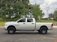 2016 RAM 1500 Crew Cab Tradesman 4x4 / Only 141k / 17" Icon Wheels 3 multnomah county - Image 3