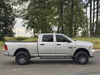 2016 RAM 1500 Crew Cab Tradesman 4x4 / Only 141k / 17" Icon Wheels 3 multnomah county - Image 8