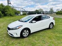 2017 Kia Forte LX 4dr Sedan 6M _Kia_ _Forte_ _Sedan_ - Image 3