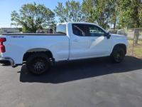 2020 chevy silverado lt, 4dr, 4x4 Lebanon - Image 4