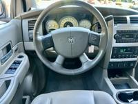 2004 Dodge Durango Limited 5.7L v8 HEMI 3rd Row Roswell - Image 4