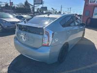 2012 Toyota Prius Electric Three 4dr Hatchback EASY FINANCING - Image 6