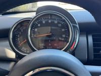 2018 Mini Cooper Base*** EASY FINANCING FOR EVERYONE *** -2 Beach Blvd Jacksonville - Image 8