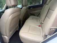 2011 Kia Sorento EX * Clean and reliable * Fully Loaded + - Image 9