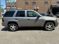 2007 chevy trailblazer Long Island City - Image 5