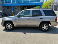 2007 chevy trailblazer Long Island City - Image 8