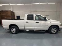 2004 Dodge Ram 2500 SLT 5.9L Cummins Diesel 6-SPEED MANUAL /49K MILES 2500 + MM Investment Cars-Gladstone / WE SHIP NATIONWIDE - Image 5