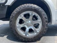 2017 RAM 1500 Laramie 4x4 4dr Crew Cab 5.5 ft. SB Pickup + Gator Truck Center of Ocala - Image 9