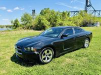 2013 Dodge Charger SXT Plus 4dr Sedan _Dodge_ _Charger_ _Sedan_ - Image 3
