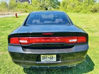 2013 Dodge Charger SXT Plus 4dr Sedan _Dodge_ _Charger_ _Sedan_ - Image 5