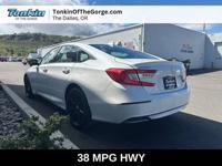 2019 Honda Accord LX Sedan ((CLICK FOR PRICE)) - Image 8