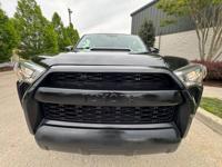 2019 Toyota 4runner trd awd premium edition TRUCK ! READY TO GO ! PHILADELPHIA - Image 10