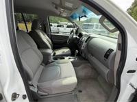 2013 Nissan Frontier 4WD otp north - Image 6