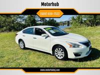 2014 Nissan Altima 2.5 S 4dr Sedan _Nissan_ _Altima_ _Sedan_ - Image 2