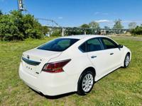 2014 Nissan Altima 2.5 S 4dr Sedan _Nissan_ _Altima_ _Sedan_ - Image 6