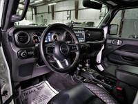 2020 Jeep Wrangler Unlimited Sahara High Altitude 4x4 Houston - Image 7