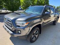 2017 Toyota tacoma trd sport crew cab long bed 4x4 PREMIUM TRUCK! PHILADELPHIA - Image 8