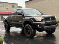 2012 Toyota Tacoma TRD Sport 4WD — CLEAN CARFAX • LIFTED •FUEL WHEELS Toyota TACOMA In Beaverton - Image 5