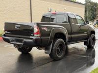 2012 Toyota Tacoma TRD Sport 4WD — CLEAN CARFAX • LIFTED •FUEL WHEELS Toyota TACOMA In Beaverton - Image 9