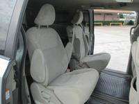 2015 TOYOTA SIENNA LE HOUSTON - Image 10