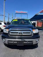 2013 Toyota Tundra Grade 4X4 Crew Cab Pickup Jacksonville Florida - Image 4