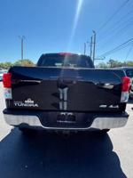 2013 Toyota Tundra Grade 4X4 Crew Cab Pickup Jacksonville Florida - Image 5