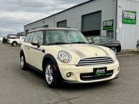 💥CLEAN 2014 Mini Clubman Cooper TURBO PANORAMIC ROOF 34+ MPG💥 South Salem - Image 7