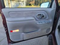 1999 GMC SUBURBAN 4X4 SL HD 2500 V8 7.4L 454 Lynnwood - Image 10