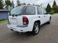 2008 CHEVROLET TRAILBLAZER LS 4x4 1 Owner Lynnwood - Image 6