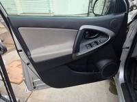 2011 Toyota Rav4 110,000 miles BROOKLYN - Image 4