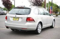 2011 Volkswagen Jetta Sport Wagen 2.0L TDI edmonds - Image 6