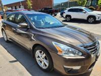 2013 NISSAN ALTIMA 2.5 SL. LEATHER, BOSE, BACKUP CAMERA, REMOTE START! JAMAICA - Image 2