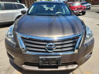 2013 NISSAN ALTIMA 2.5 SL. LEATHER, BOSE, BACKUP CAMERA, REMOTE START! JAMAICA - Image 4