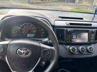 Toyota Rav4 2016 Seattle - Image 10