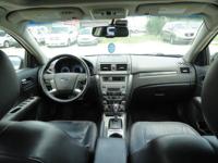 2011 Ford Fusion SEL 1-Owner, Must See! *New Arrival* Jacksonville - Image 10