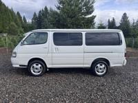 Toyota Super Custom Van - 4WD Diesel - Camper Turbo Diesel - Image 4