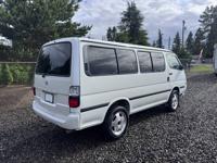 Toyota Super Custom Van - 4WD Diesel - Camper Turbo Diesel - Image 5