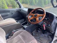 Toyota Super Custom Van - 4WD Diesel - Camper Turbo Diesel - Image 9